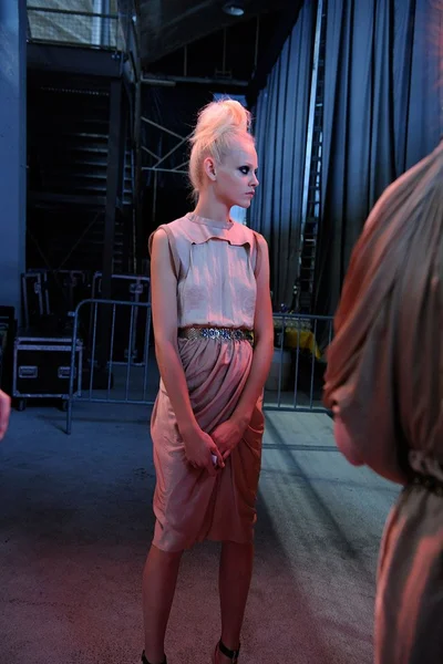 Look 37